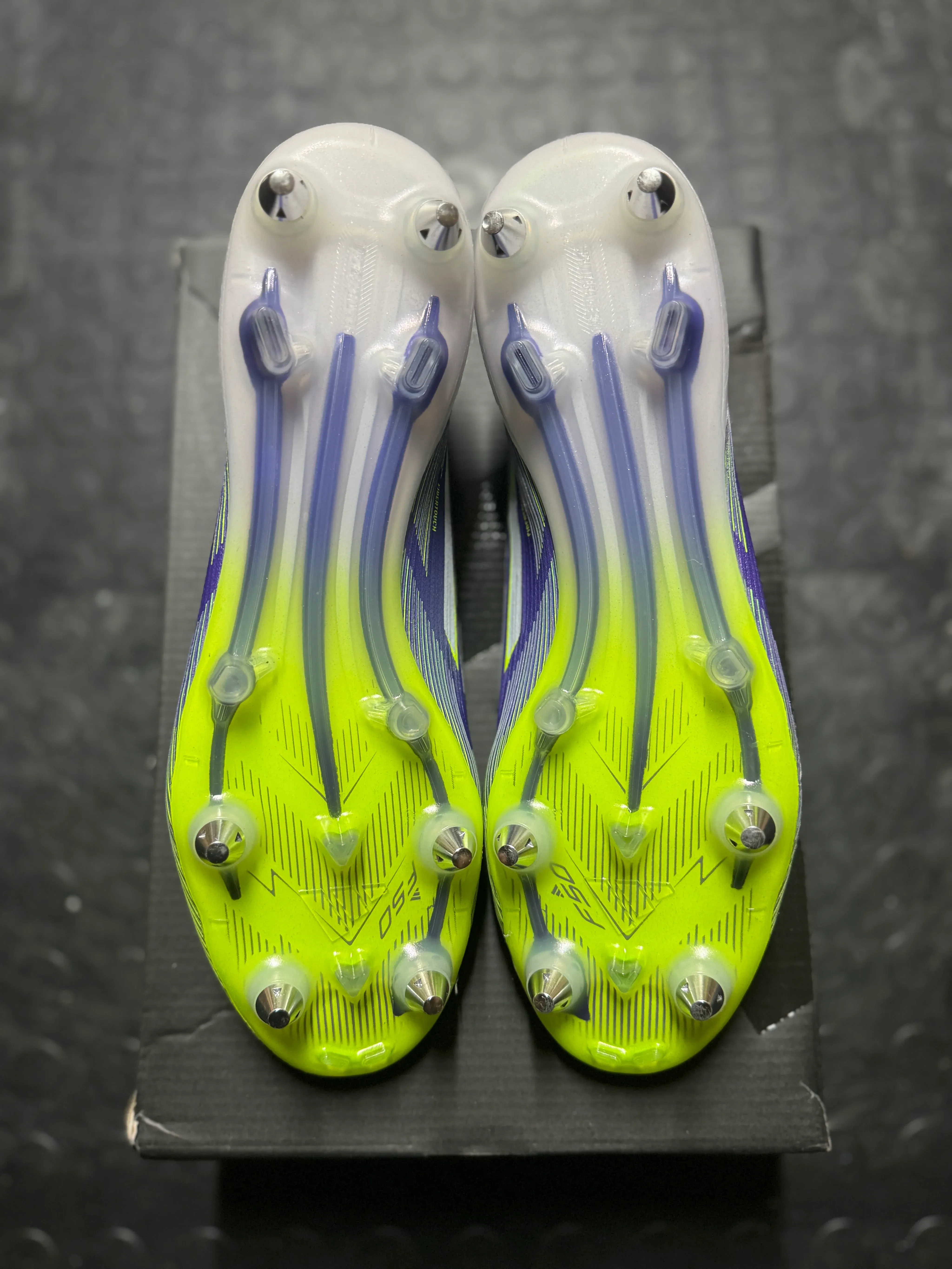 Adidas F50 Elite Laceless SG