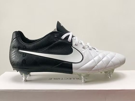 Nike Tiempo Legend IV SG Pro Clash Collection