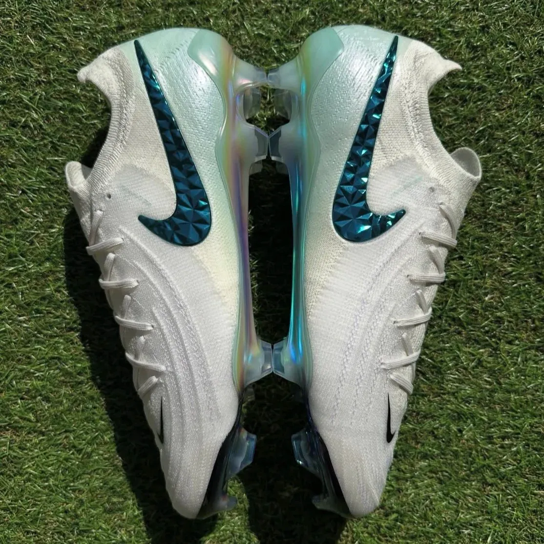 Nike Phantom GX2 Elite LV8 FG