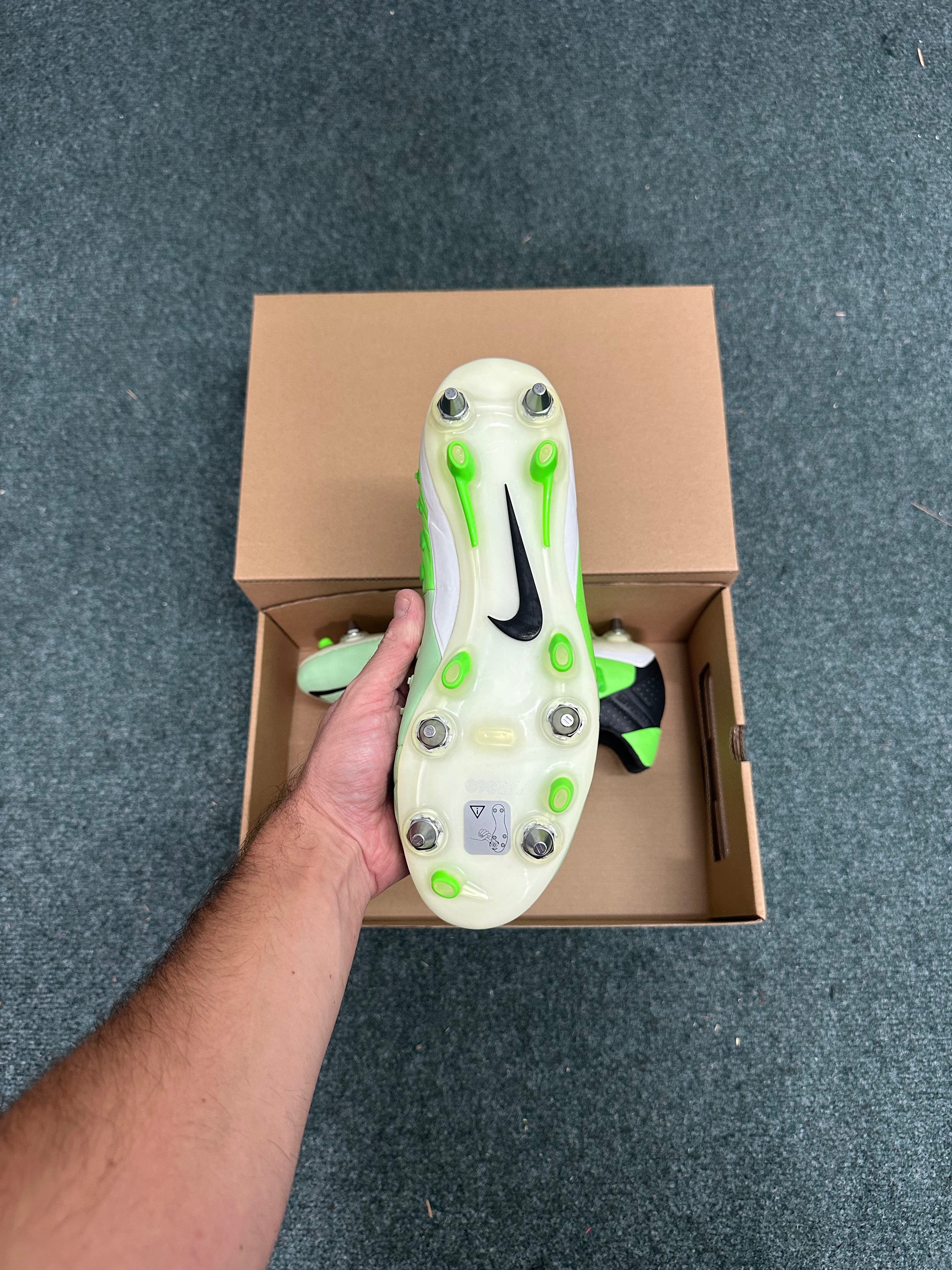 Nike CTR360 Maestri III SG