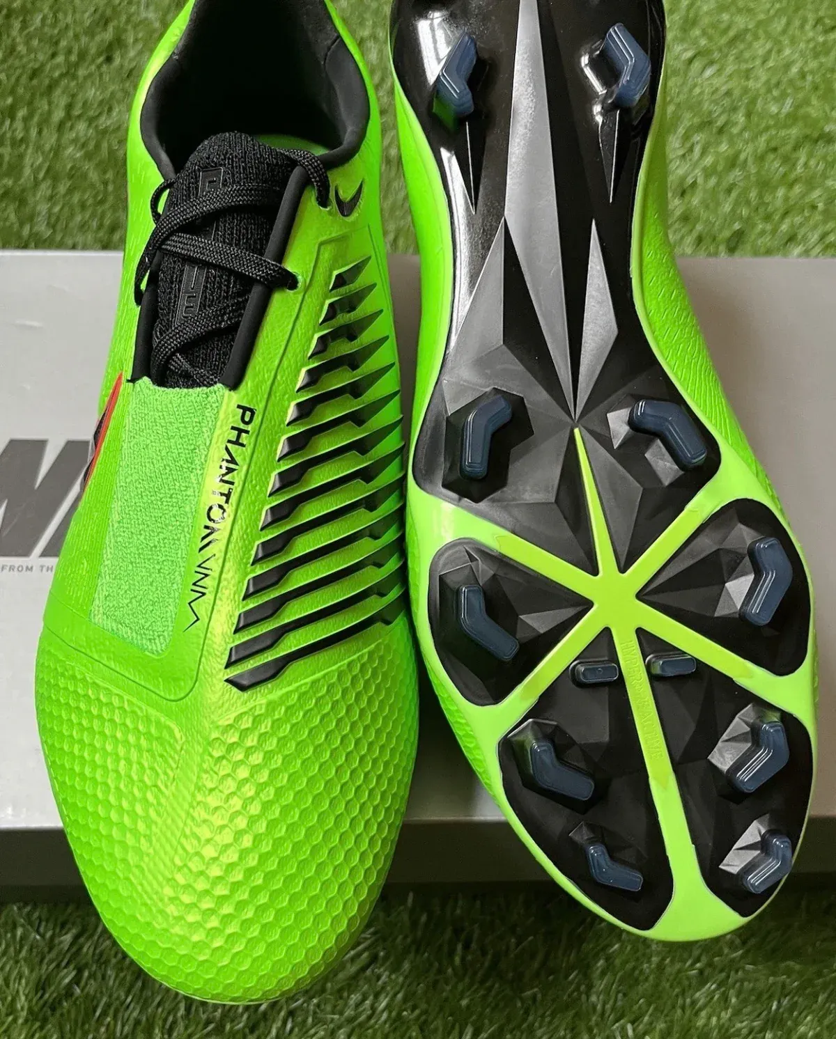Nike Phantom Venom Elite FG