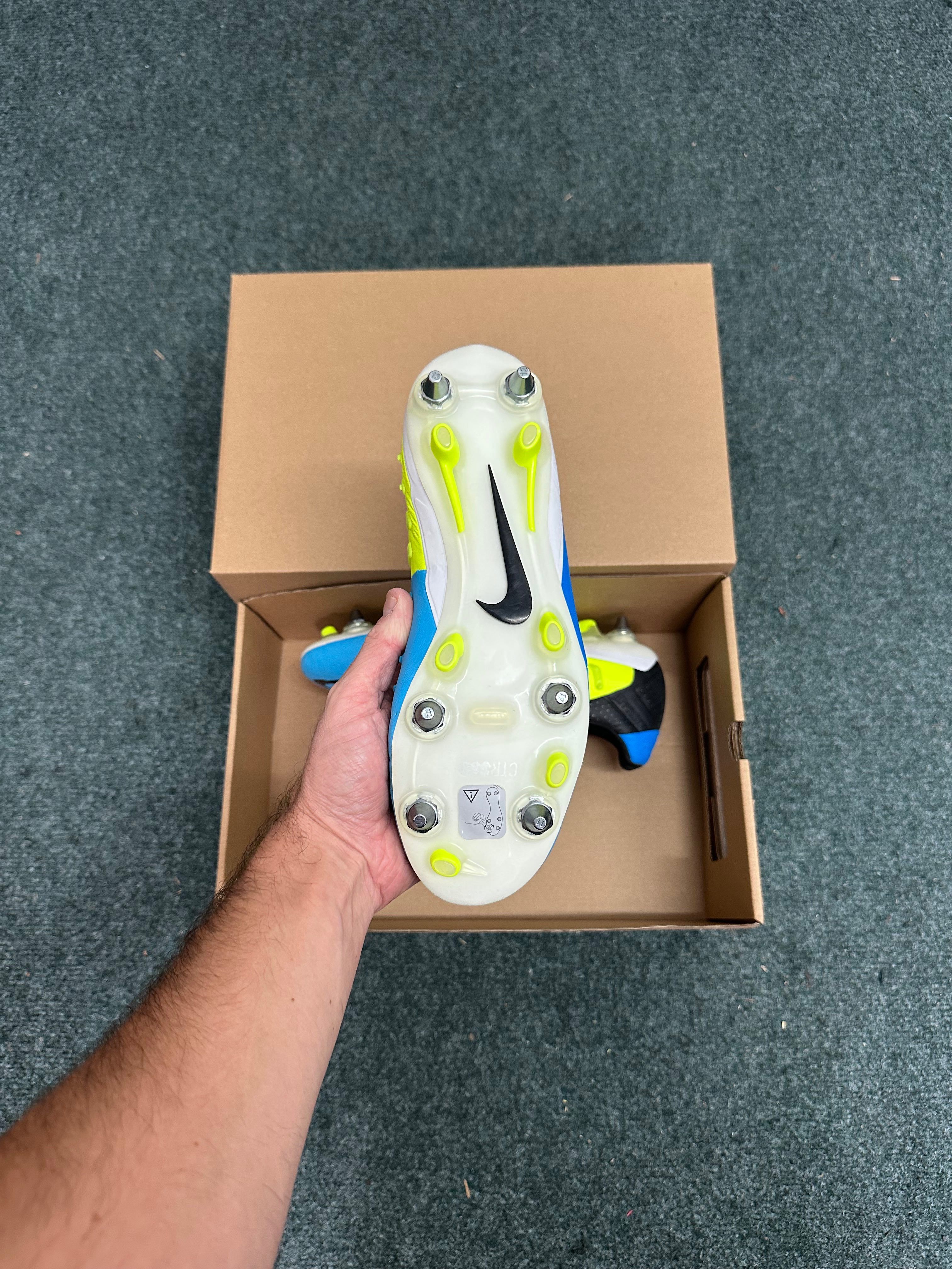 Nike CTR360 Maestri III SG