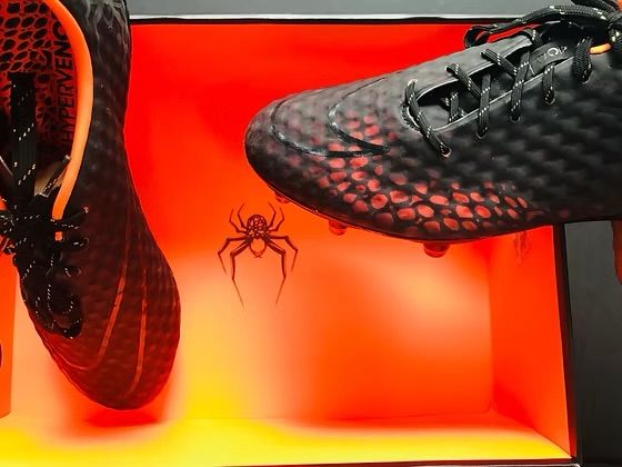 Nike Hypervenom Phantom TRANSFORM SE FG
