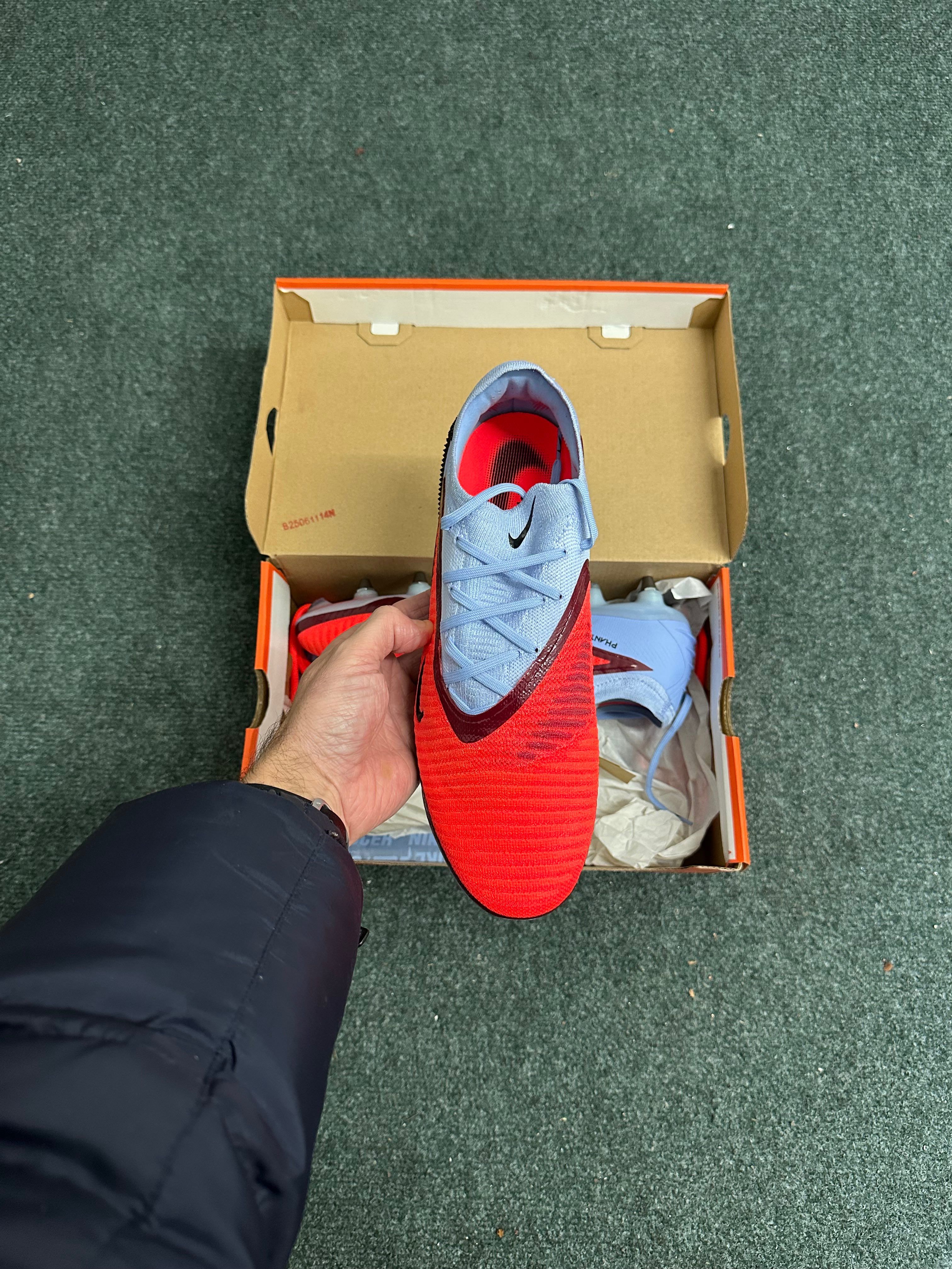 Nike Phantom 6 Low Elite SG Player Edition 