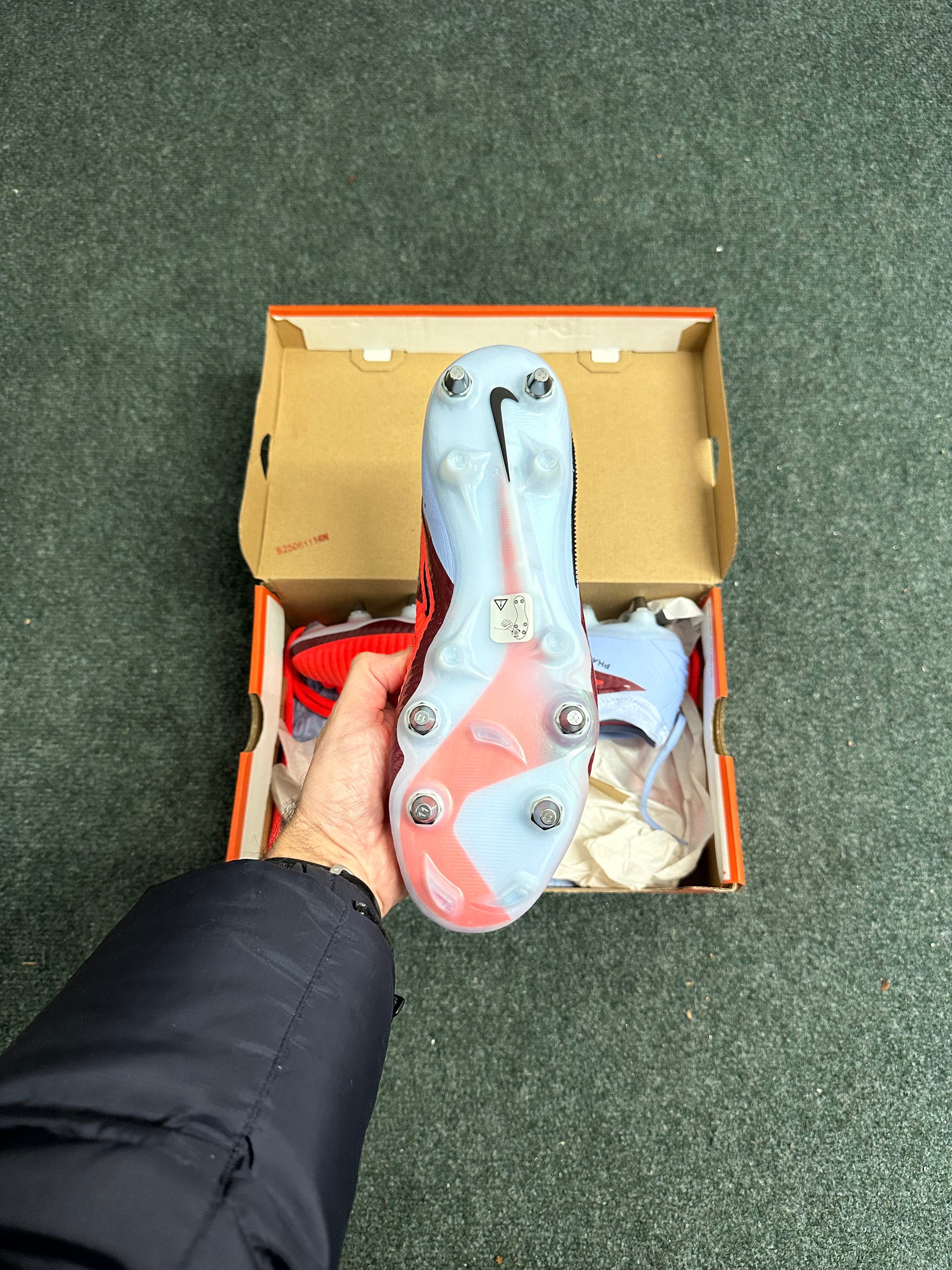 Nike Phantom 6 Low Elite SG Player Edition 