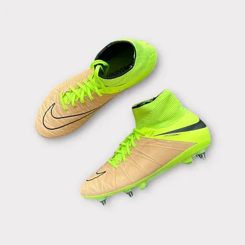 Nike Hypervenom Phantom II SG