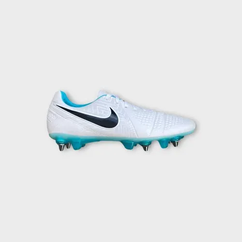 Nike CTR360 Maestri III SG