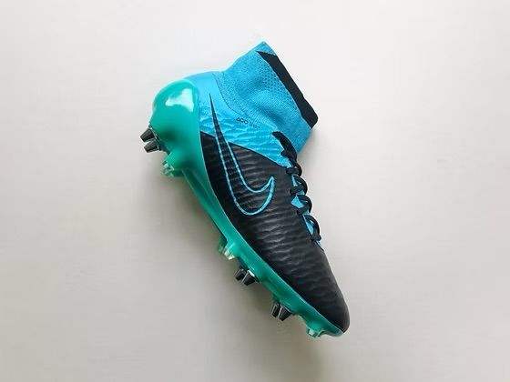 Nike Magista Obra Tech Craft Leather SG Pro