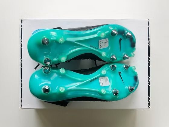 Nike Magista Obra Tech Craft Leather SG Pro