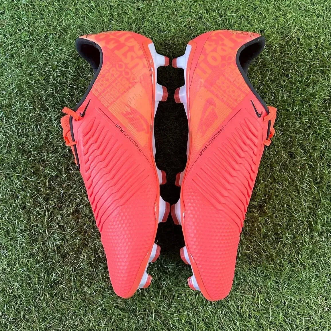 Nike Phantom Venom Elite FG