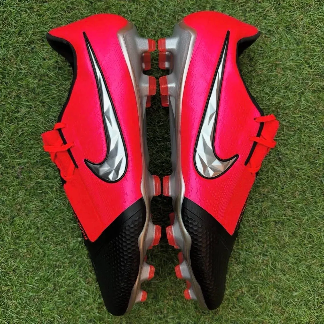 Nike Phantom Venom Elite FG