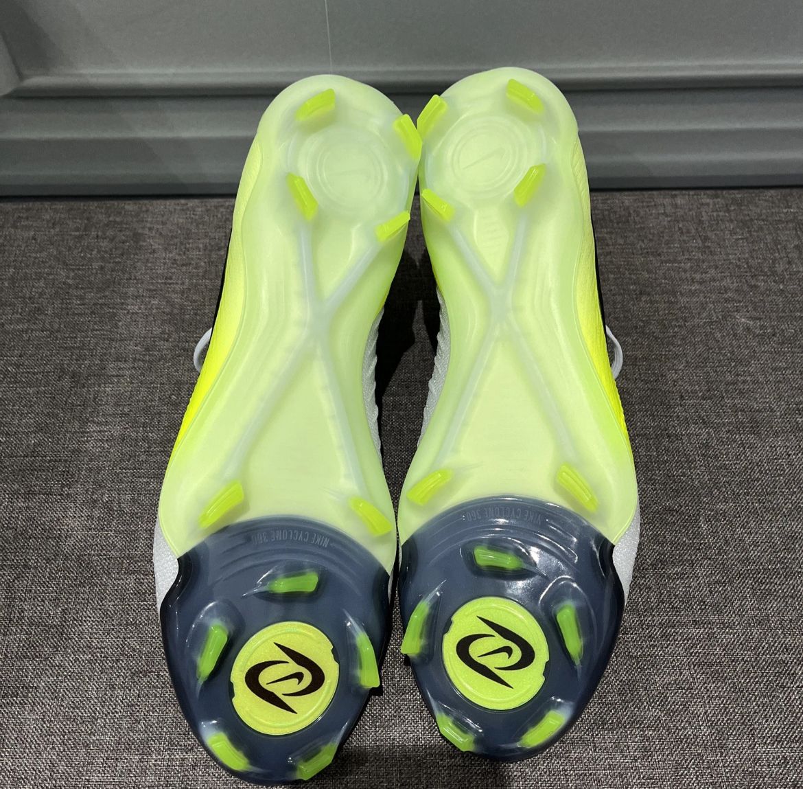 Nike Phantom Luna 2 Elite FG