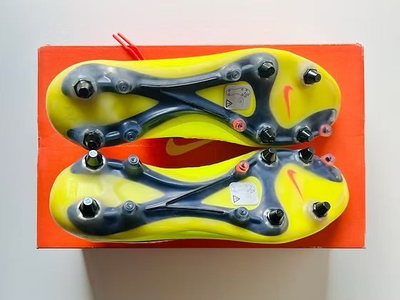 Nike Magista Opus I Spark Brilliance Pack SG Pro