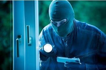 Staffordshire Towns of Tamworth and Lichfield Targeted in Spate of Same-Day Thefts