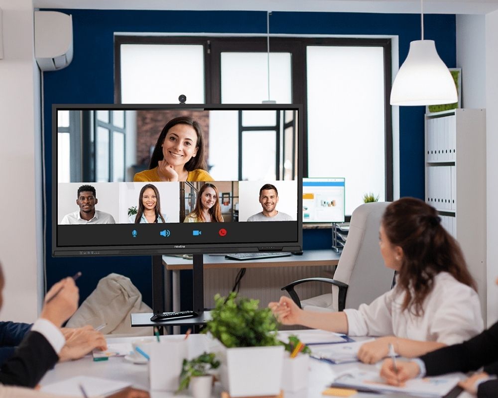 Écran interactif Newline Lyra Pro