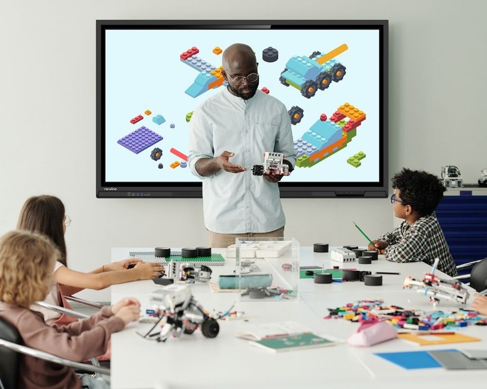 Écran interactif Newline Elara Pro