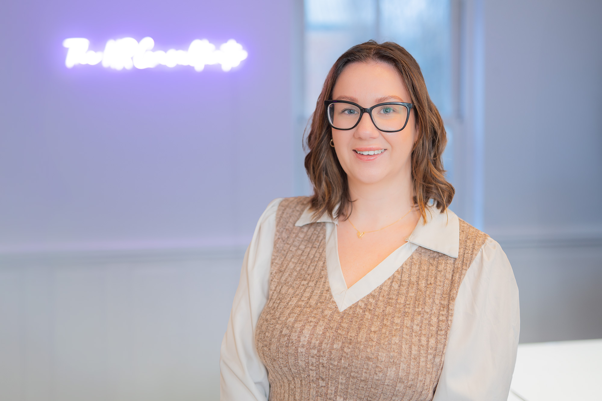 Emma - HR Consultant