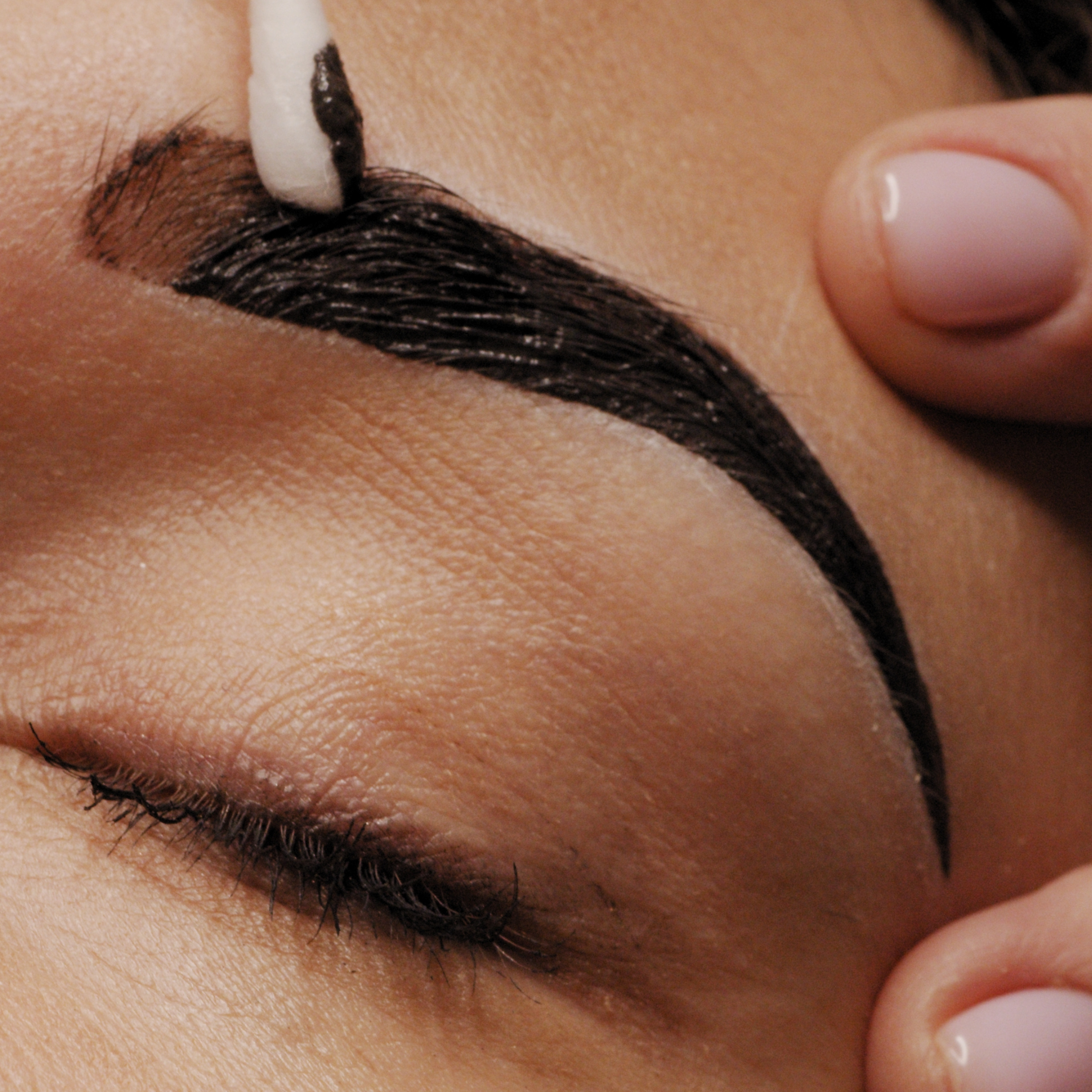 Eyelash & Eyebrow Tint*