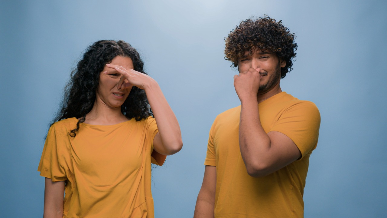 Bad smell reaction