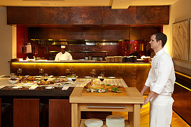 Four Seasons Hotels logo