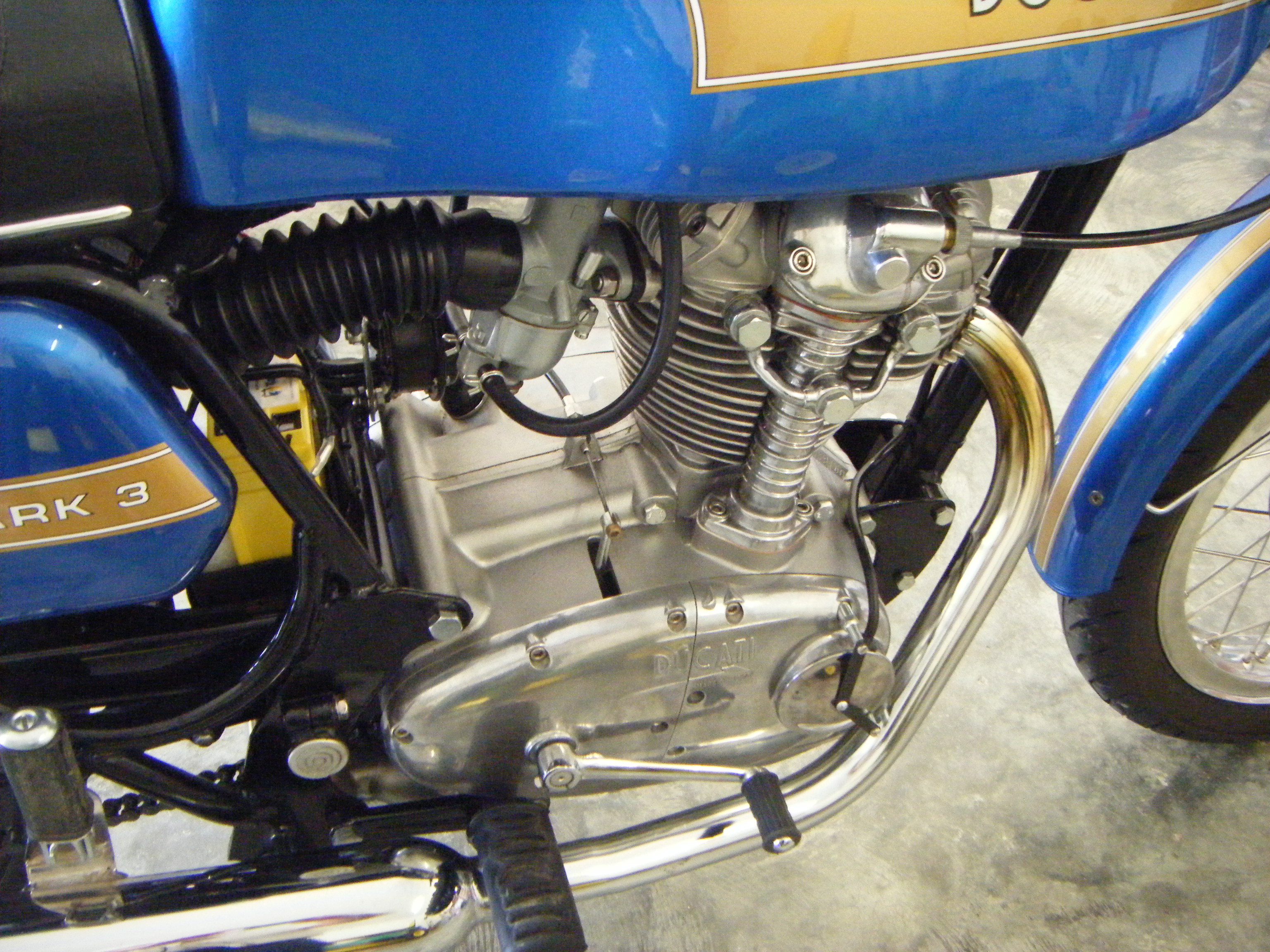 Ducati MK3 Wide Case Single 1974 5