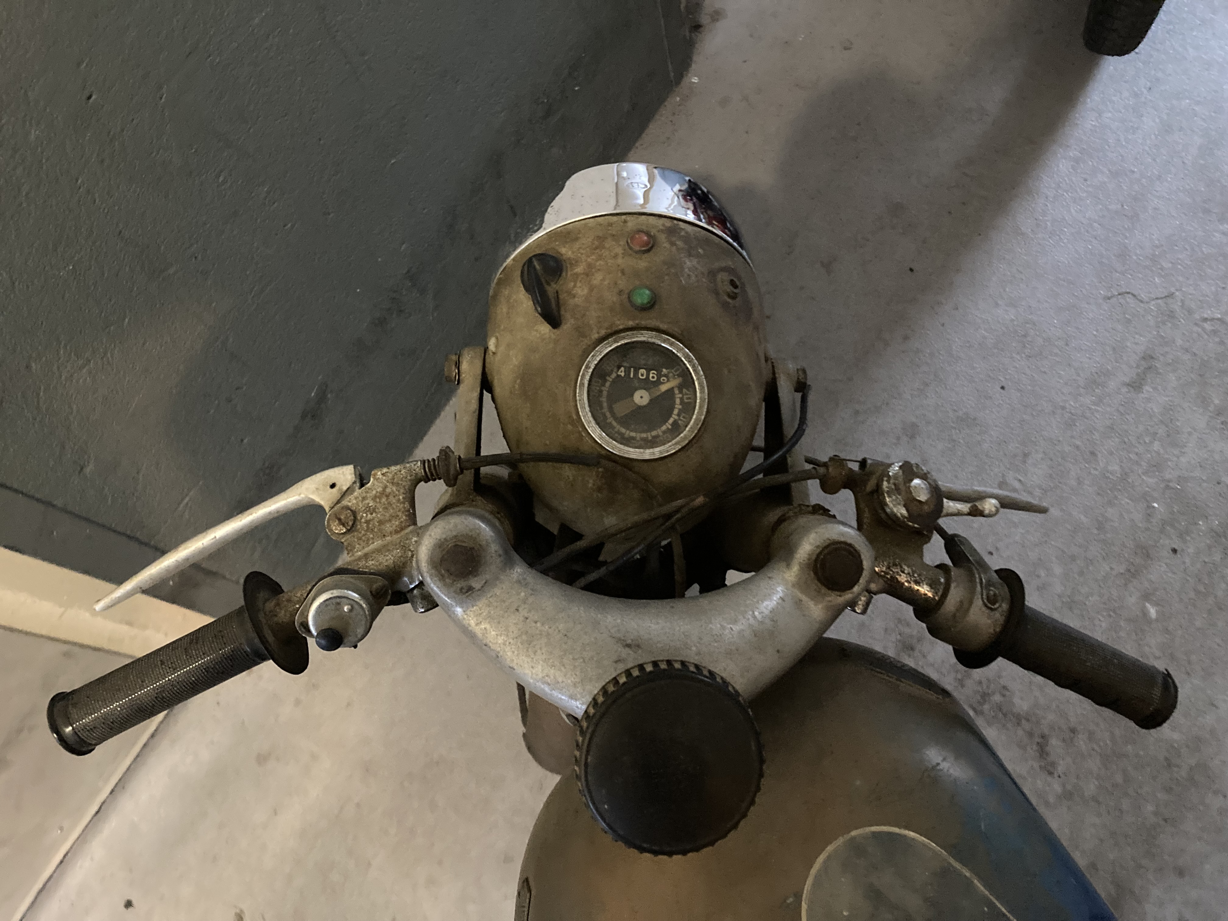ducati 125 sport 3