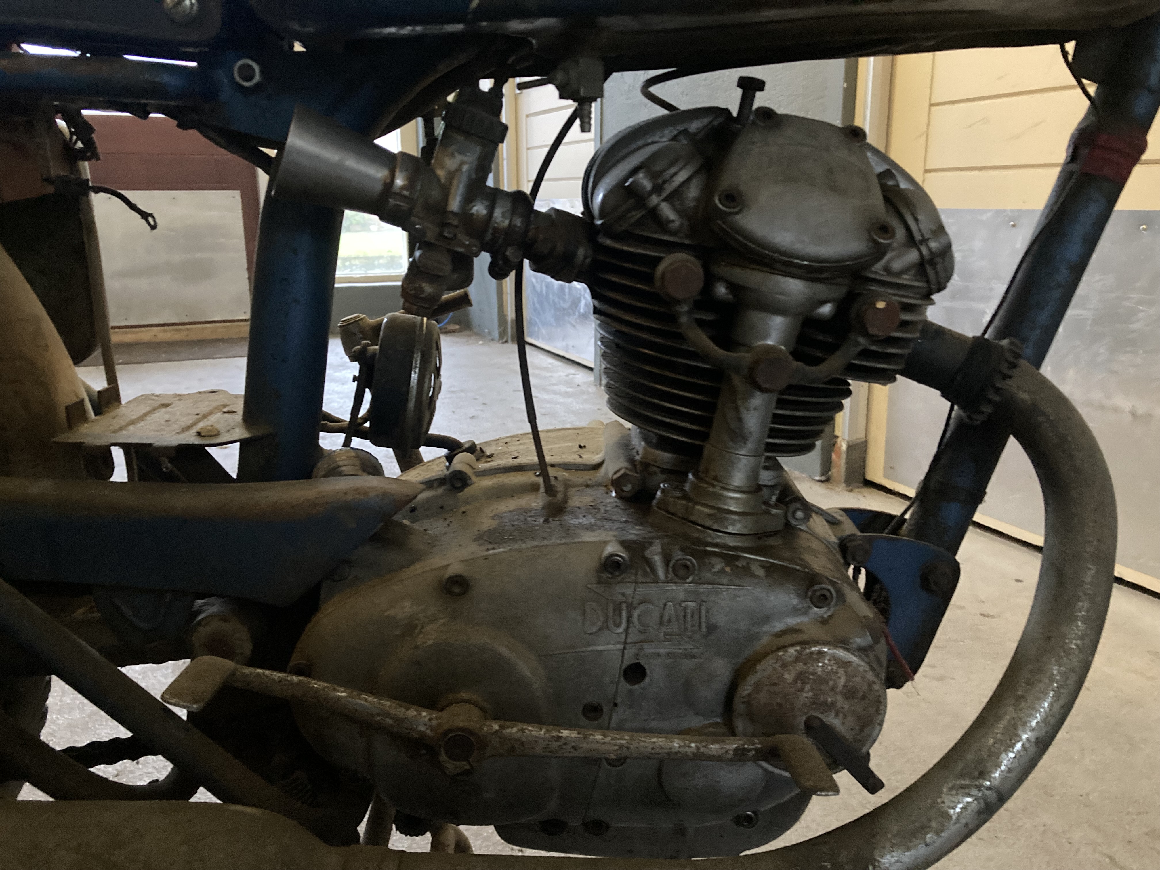 ducati 125 sport 4