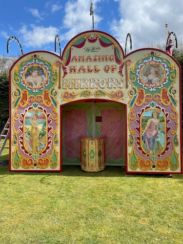 Mirror Show