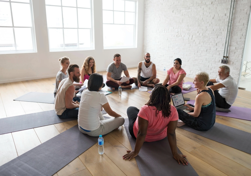 yoga-group-talking