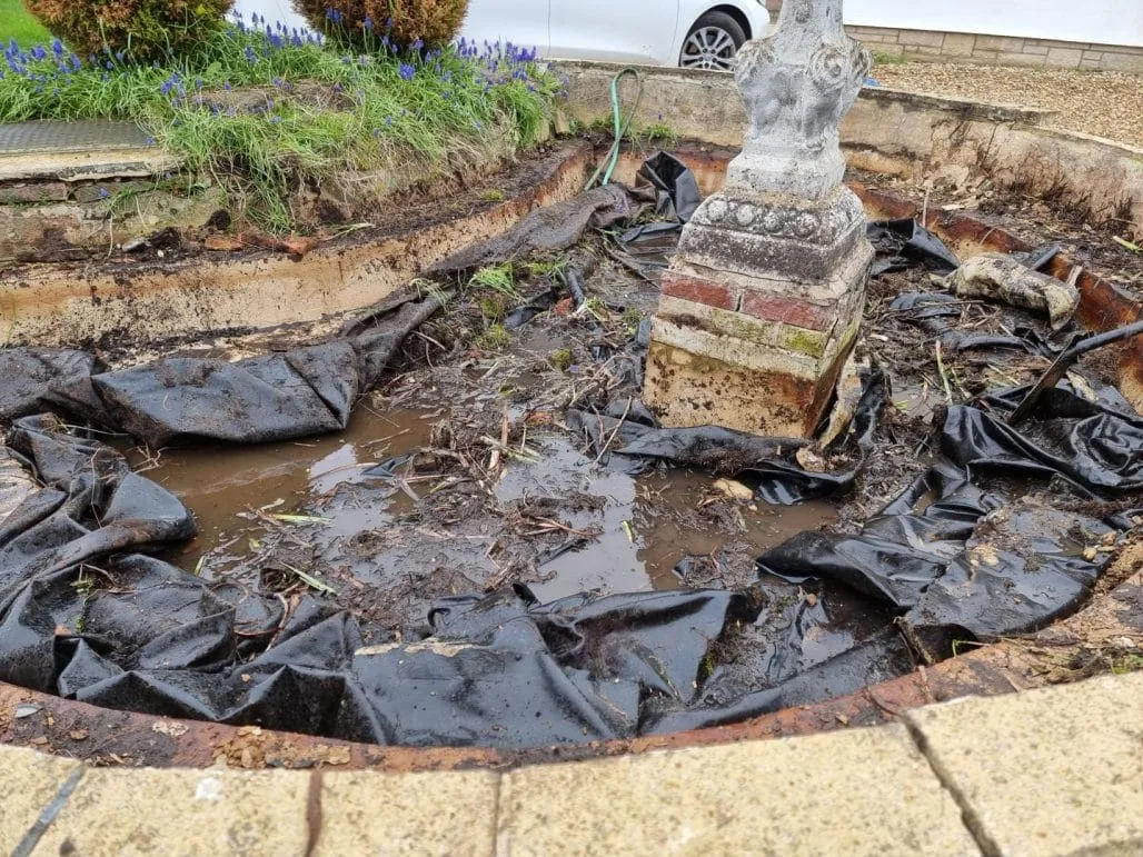 how-to-repair-a-cracked-or-leaking-concrete-pond