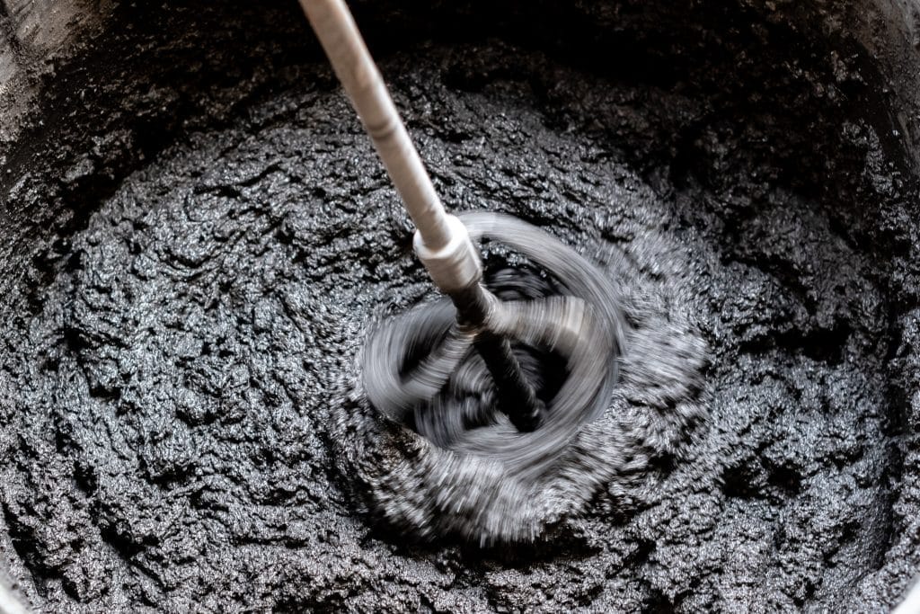 use-tanking-slurry-to-waterproof-a-pond